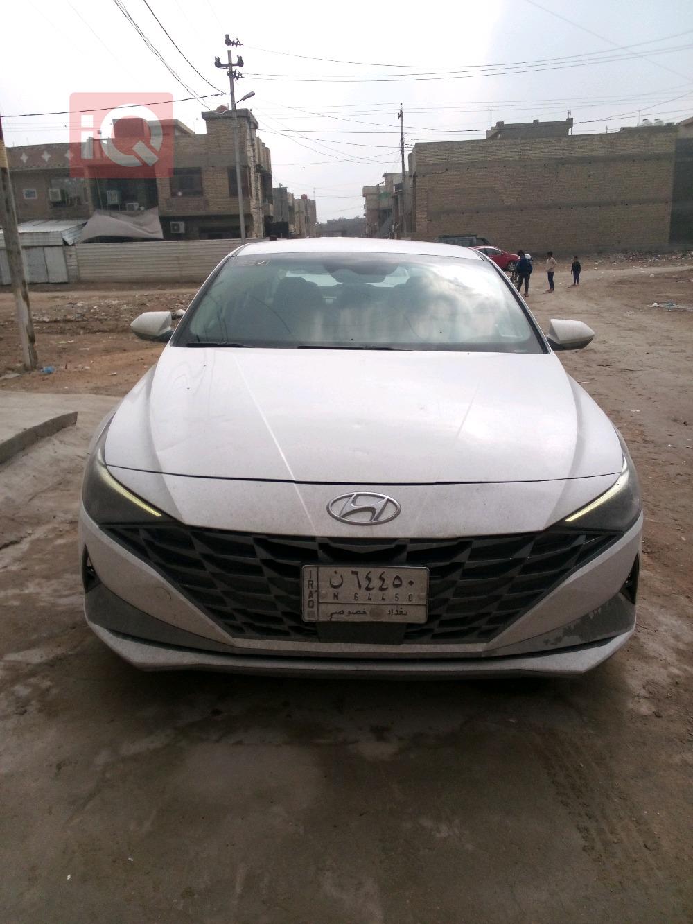 هیوندای ئەلەنترا